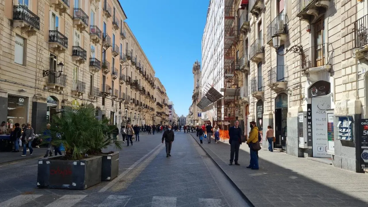 Essenza Del Tempo Inn Catania-Fontanarossai nemzetközi repülőtér