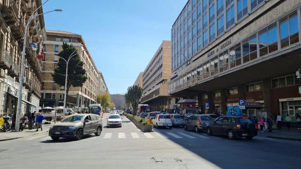 Essenza Del Tempo Inn Katania Pensjonat